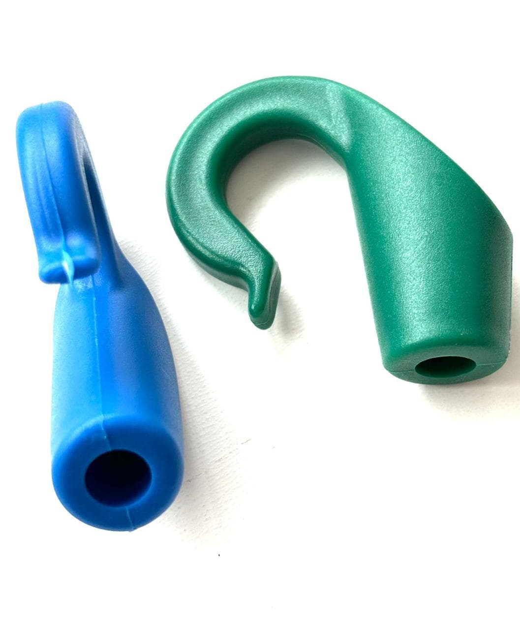 Ganchos plásticos flexíveis para amarração de carga e bagageiros - Uniclip